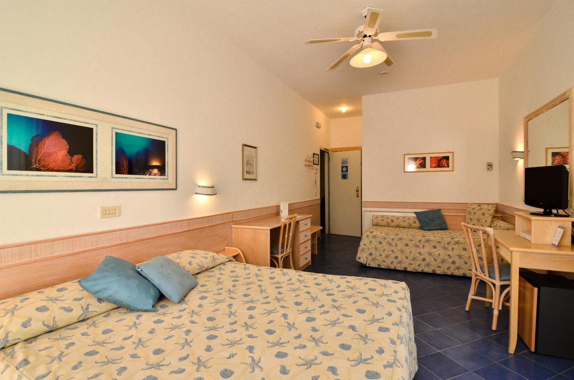 Hotel Aurora Sperlonga Zewnętrze zdjęcie