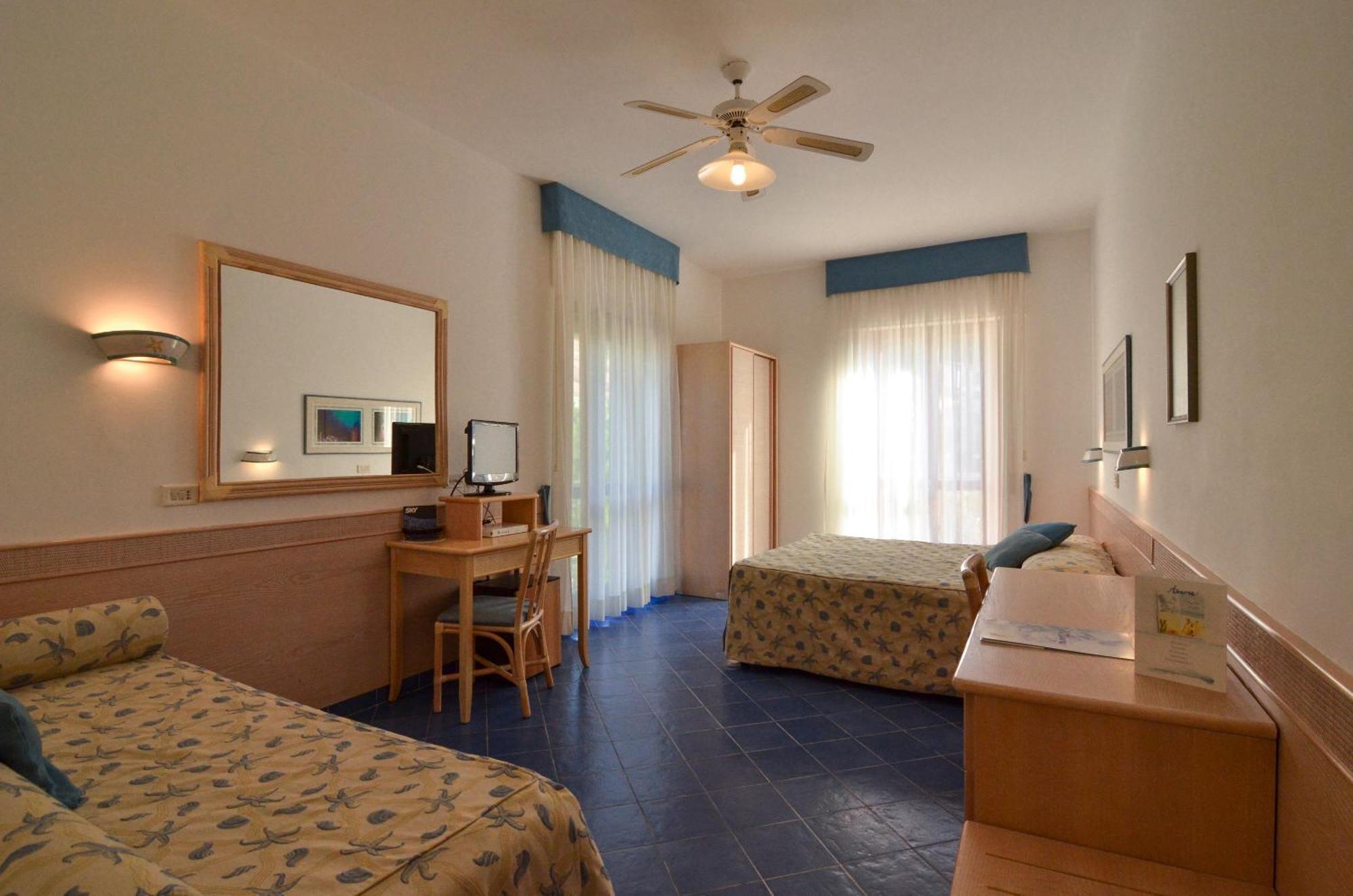 Hotel Aurora Sperlonga Zewnętrze zdjęcie